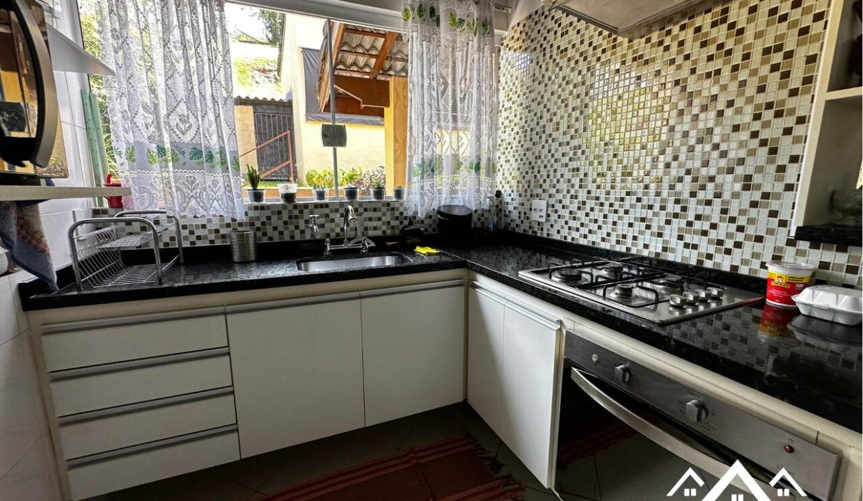 1_Easy-Resize.com (1)