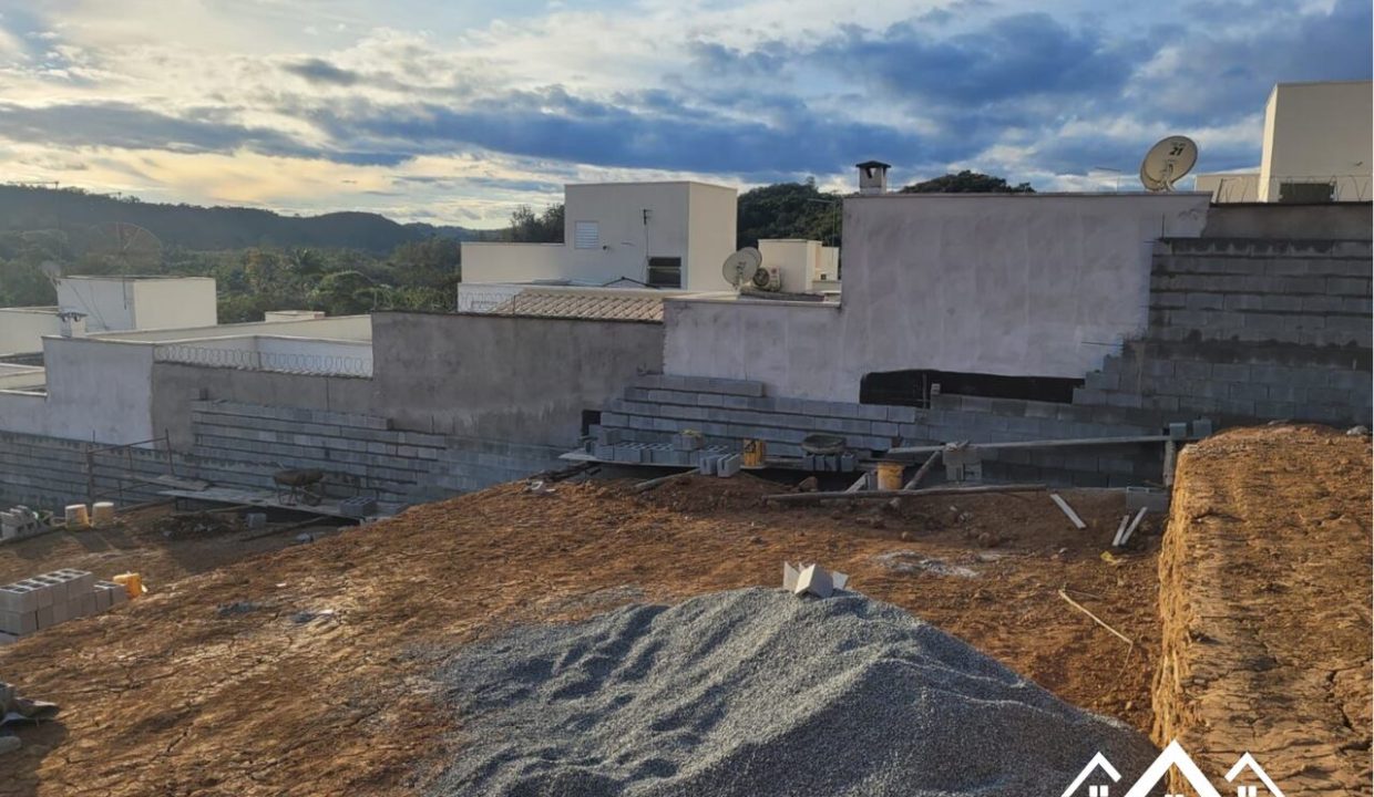 1_Easy-Resize.com (7)