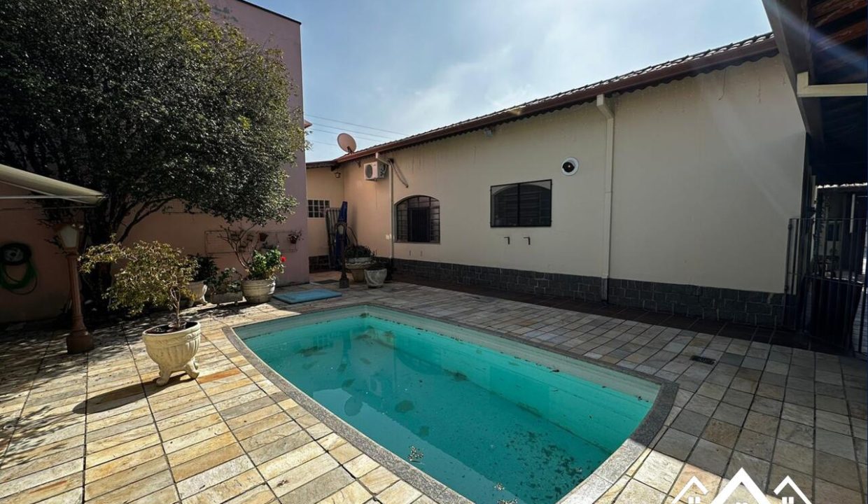 1_Easy-Resize.com (7)