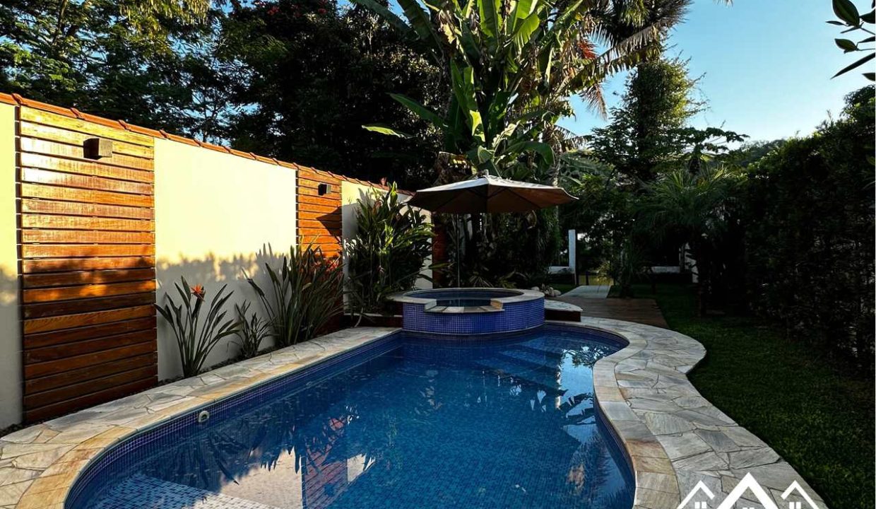 1_Easy-Resize.com (7)