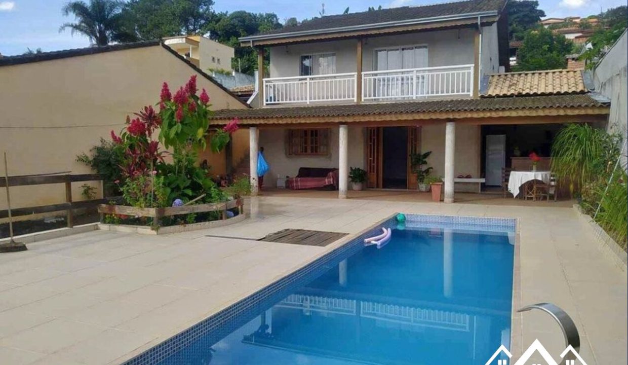 2_Easy-Resize.com (1)