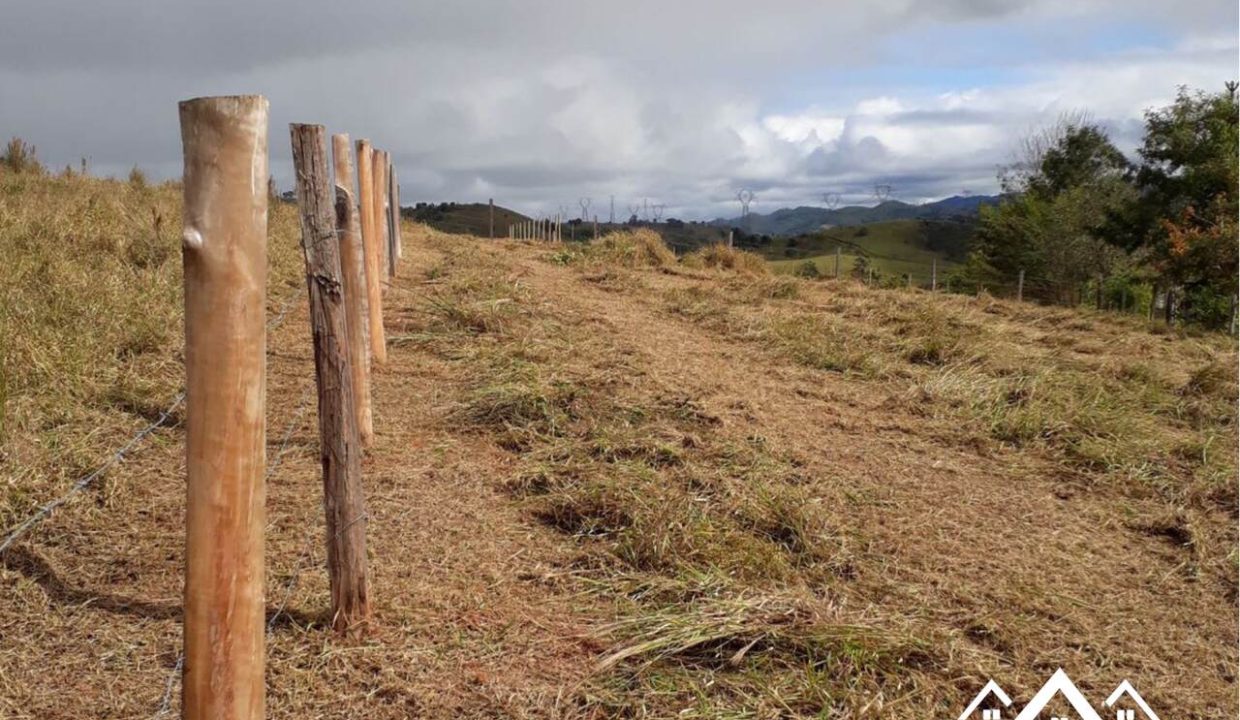 2_Easy-Resize.com (1)