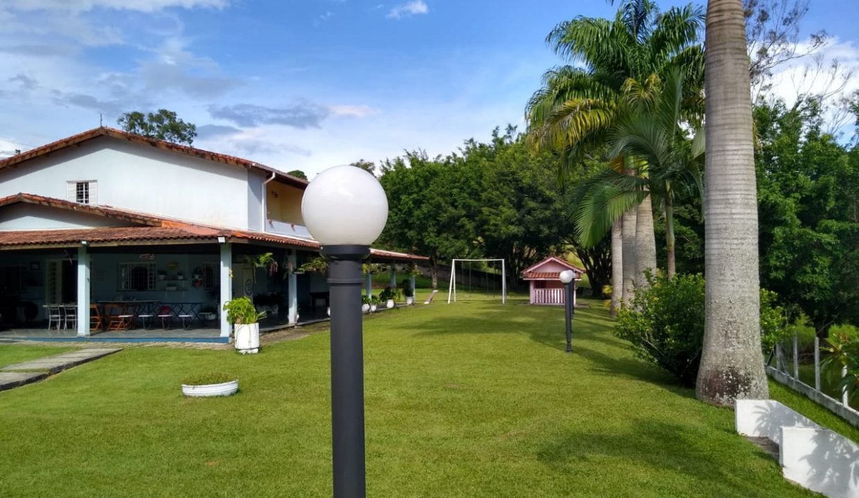 43d1c0ec-46b7-45cd-bf0c-a6ca97ae69b5