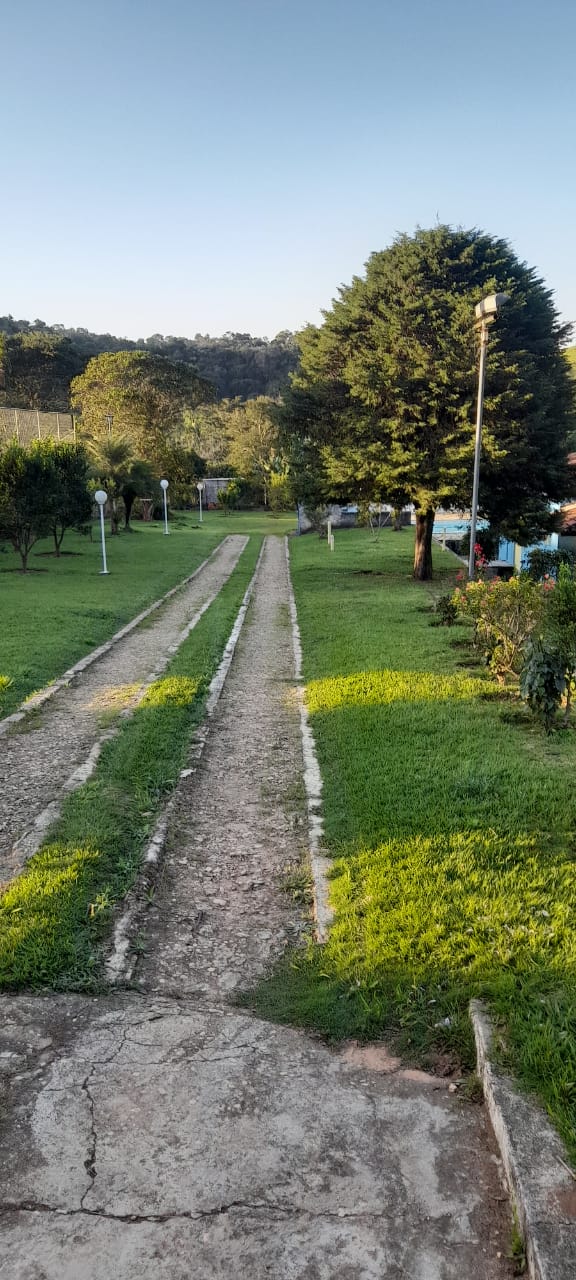 BELÍSSIMA CHÁCARA À VENDA