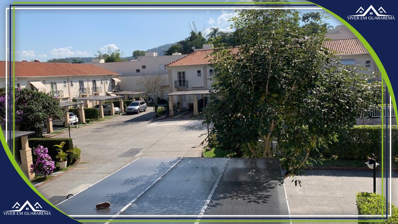 Sobrado em Condomínio