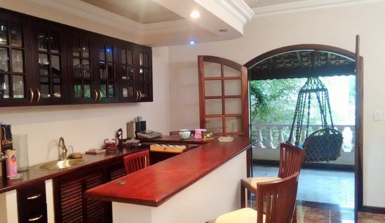 e2fb5e9f-64f2-4b16-a820-56350f30d2ce