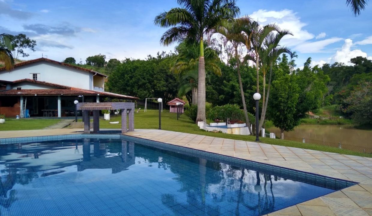 ecd5a0af-3c29-411f-b712-5263d727b25d